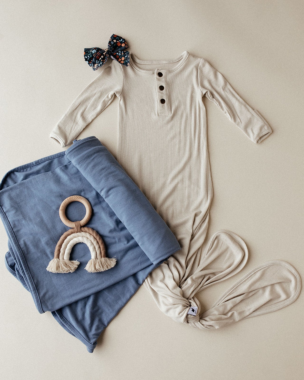 oatmeal ribbed knotted sleeper